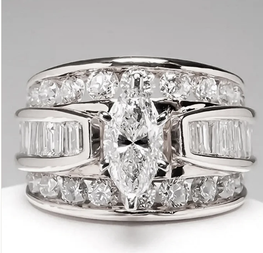 Horse Eye Shaped Diamond Inlaid Zircon Ring