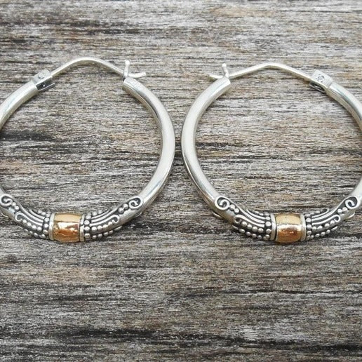 Vintage Silvery Carved Pattern Hoop Earrings