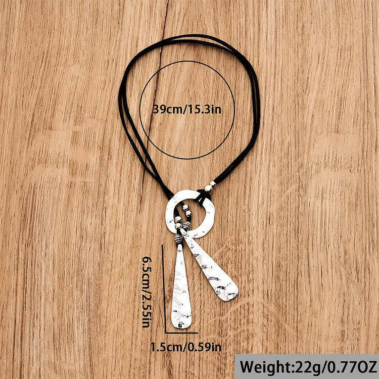 Vintage Hollow Circle Droplet Design Necklace