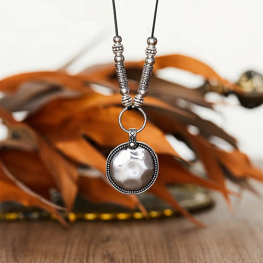 intage Exaggerated Classic Necklace