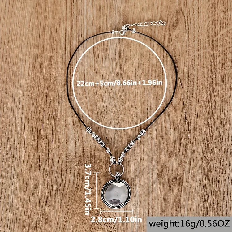 intage Exaggerated Classic Necklace