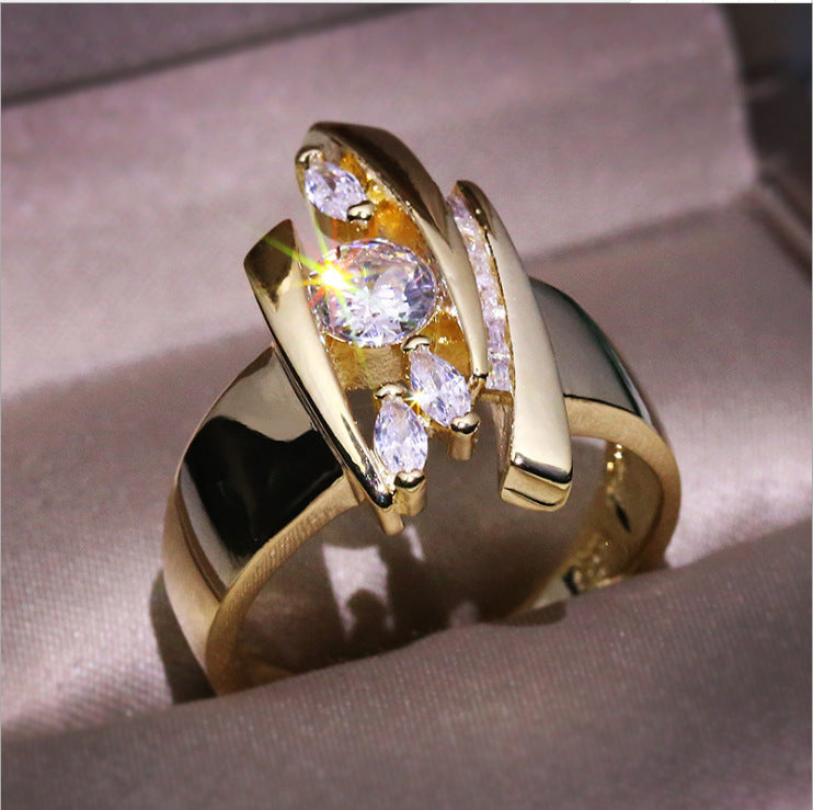 Vintage Golden Zirconia Ring