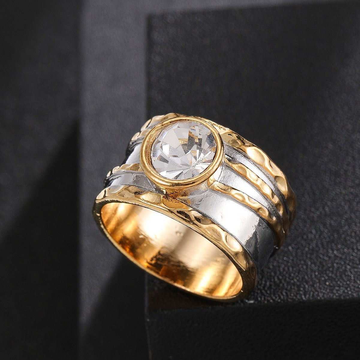 Vintage-Ring aus Gold und Silber mit Buntglas