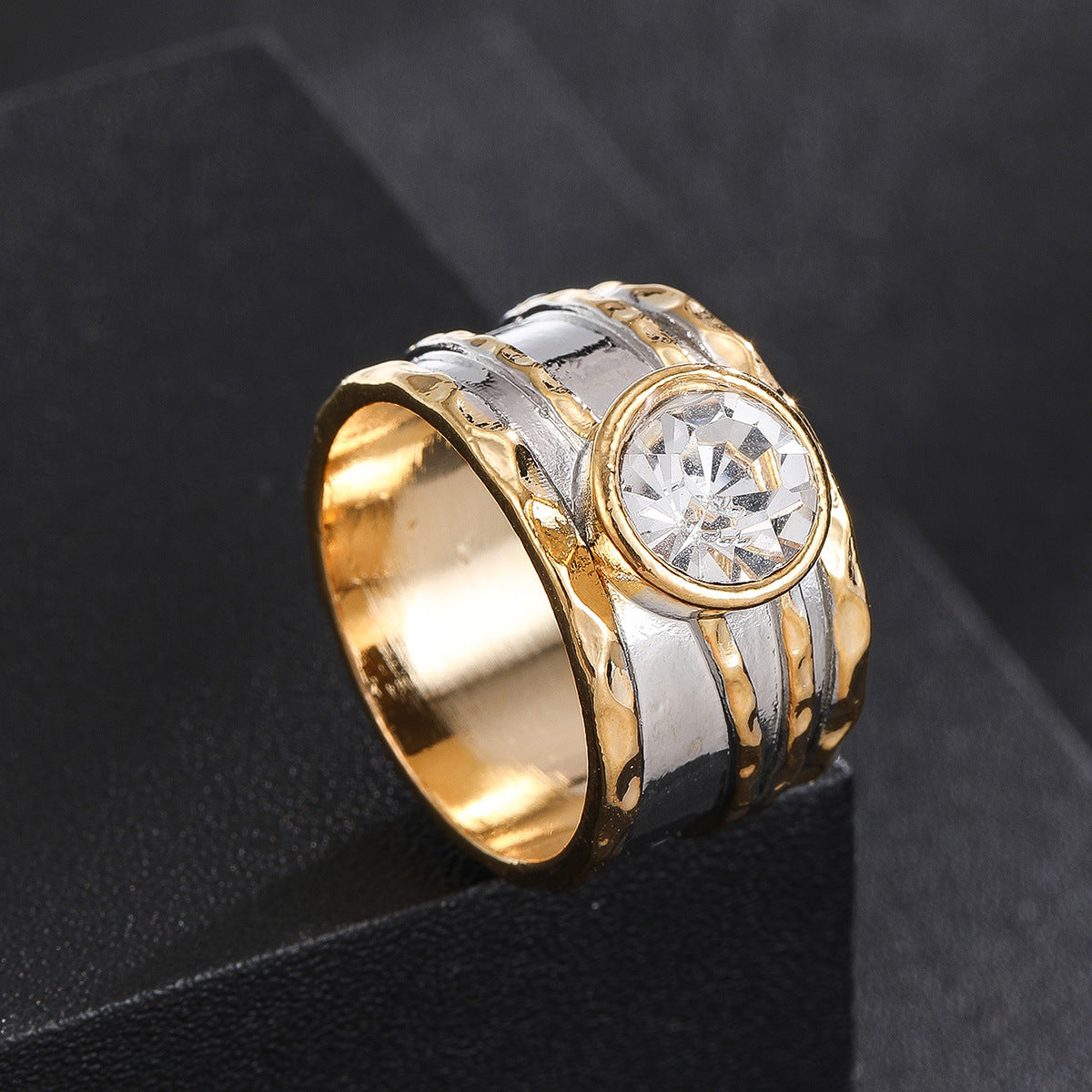 Vintage-Ring aus Gold und Silber mit Buntglas