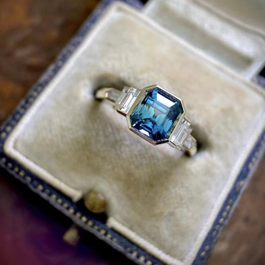 Gold-Inlaid Sapphire Zirconia Ring